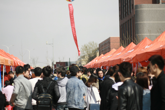 北京现代音乐学院2014届毕业生秋季校园招聘会火热召开